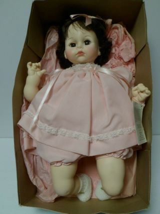 Vintage Madame Alexander Pussy Cat Doll 5228 Brown Hair And Eyes Approx.  18 " Long