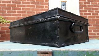Vintage Black Metal Beeken Deed Box with key 4