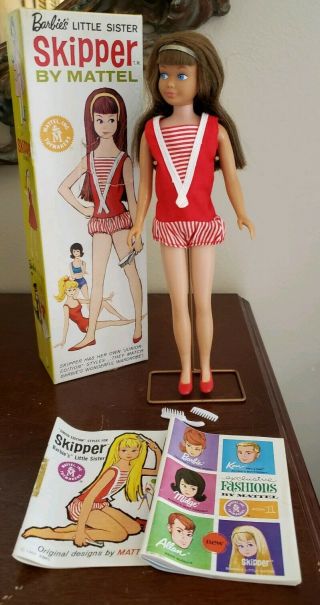 Vintage Brunette Hair Skipper Doll W/ Box Ss,  Headband,  Stand,  Shoes,  Books