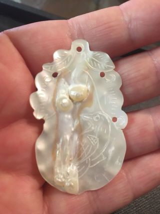 Vintage Carved Chinese Mother Of Pearl Mop Blister Pearl Lingzhi Leaves Bird