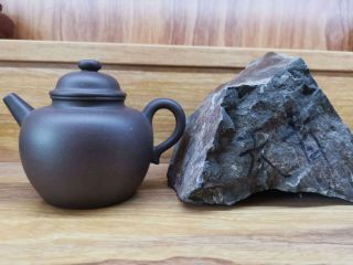 100 High - End Clay Chinese Yixing Zisha Clay Handmade " Quanniu " Teapot,  250cc