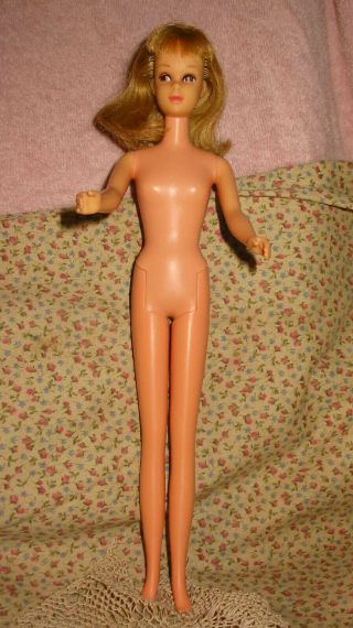 Vintage 1965 Mod Francie Barbie Doll Straight Leg Mattel