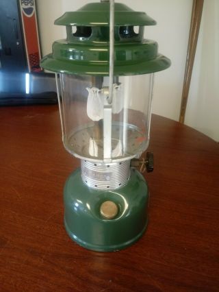 VINTAGE COLEMAN 220F DOUBLE MANTLE LANTERN DATED 8/69 August 1969 Red Letter 2