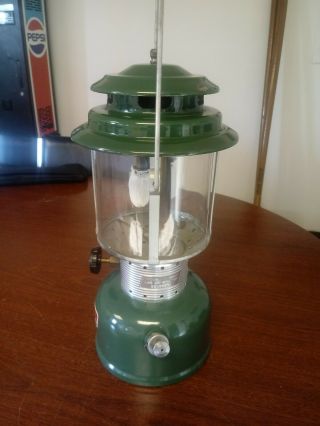 VINTAGE COLEMAN 220F DOUBLE MANTLE LANTERN DATED 8/69 August 1969 Red Letter 4
