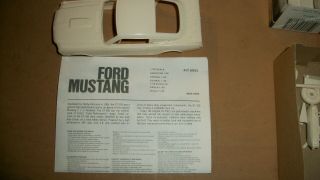 Vintage Monogram Ford Mustang Off - White Plastic Model Kit 1/32 Scale