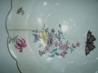 ANTIQUE 18thC CHELSEA MOULDED DINNER PLATE HAND PAINTED BUTTERFLIES & FLOWERS 7