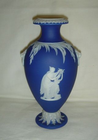 Lovely Quality Antique 19thc Wedgwood Blue & White Jasper Ware Classical Vase