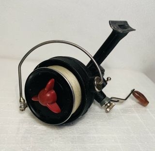 Vintage Herter’s Model 109 Ultralight Spinning Reel,  Made in Germany 2