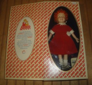 Vintage Orphan Annie Porcelain Doll Knickerbocker Applause Box 1982