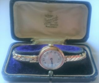 Vintage 9ct Gold,  Swiss Made Ladies Wristwatch In Order.