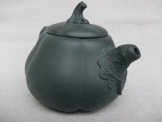 84 / EARLY 20TH CENTURY CHINESE YIXING TEAPOT CHARACTOR MARKS TO BASE 5