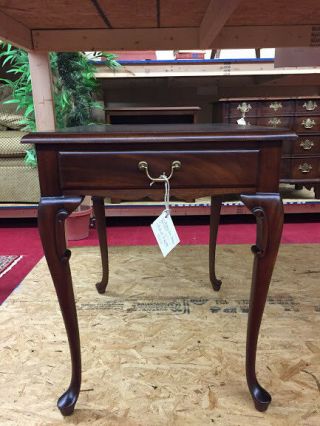 Hickory Chair Banded Mahogany End Table - Refinished - Delivery Available 4