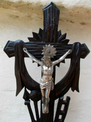 ANTIQUE BLACK GOTHIC CARVED WOODEN CRUCIFIX METAL CORPUS OF CHRIST ON THE CROSS 2