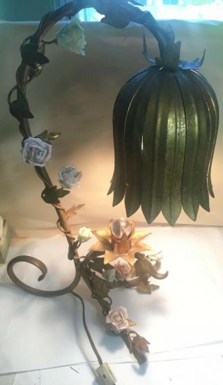 Antique Bronzed Cast Iron 22” Lily & 8 Handmade Glass Roses Table Lamp