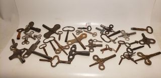 38 Antique Keys - For Clocks - Metal - Brass - Cast Iron - 1.  5 In To4in - 1800s? (7)