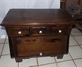 Mid Century Ethan Allen Pine Old Tavern End Table / Tv Stand Table (t527)