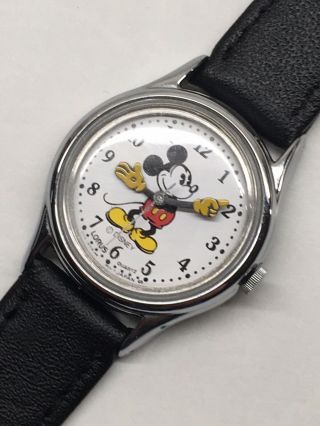 Vintage 1990s Mickey Mouse Lorus Quartz Disney 26mm V515 - 6080