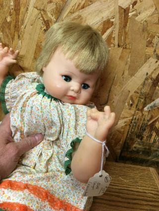 18 " Vintage Baby Doll; Soft Body; Vinyl Head & Limbs Blinking Eyes Marked V20