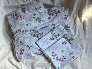 Vintage J P Stevens White Floral Flat & Fitted Sheet 2 Pillow Cases Size Double