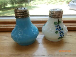 Antique - Glass Salt & Pepper Shakers FLEUR - DE - LIS Pattern 2