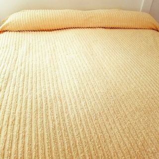 LINEN SOURCE YELLOW COTTON CHENILLE KING SIZE BEDSPREAD 3