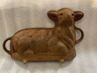 Vintage/antique Griswold Cast Iron No.  866 Lamb Mold Cake Pan Front