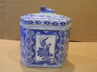 Chinese 6 Sided Tea Caddy Jar Foo Dog Finial Hand Painted Blue / White Vintage