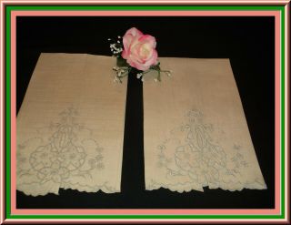 Gorgeous Vintage Madeira H.  Embroidered Linen Guest Towel Pristine