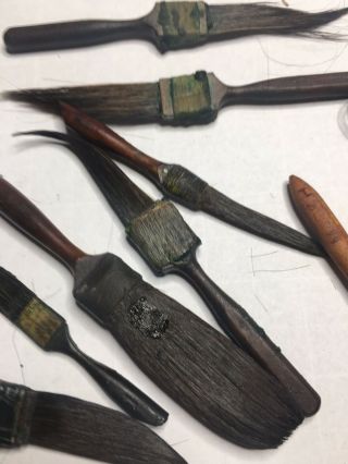 24 Vtg/antique Artist Paint Brushes Pinstripe Mack In Lucky Strike Tins