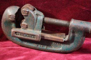 Antique Industrial Ridgid Pipe Cutting Tool No.  1 & 2 1/8 - 2 1930 