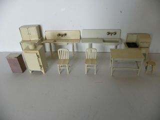 Vintage 1920 / 30s Metal Tootsie Toy Doll House Furniture (10 Piece Kitchen Set)