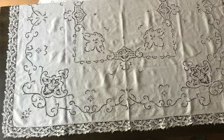 Vintage Hand - Embroidered Linen Tablecloth With Handmade Lace