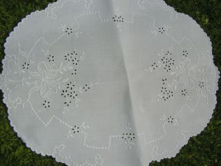 Bful Antique Fine White Irish Linen Hand Embroidered Floaty Bow & Flower Sm Clot