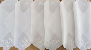 Stunning Vintage White Linen Hand Embroidered Napkins Flowers & Butterflies