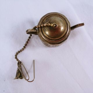 Vintage Figural Tea Pot Silver Tea Infuser Ball Strainer 3