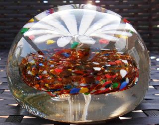 ANTIQUE BOHEMIAN CZECH FLOWER MAGNUM GLASS FRIT PAPERWEIGHT SIDE DISPLAY FACET 3