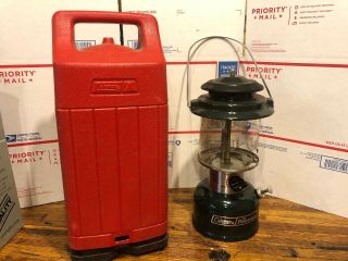 Vintage Coleman The Powerhouse Double Mantle Gas Lantern Model 290a700 W/ Case