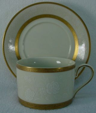 Mikasa China Antique Lace L5531 Pattern Cup & Saucer Set Of Four (4)