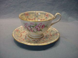 4 Queen Anne Royal Bridal Gown Teacups & Saucers 2
