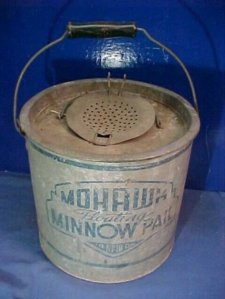Vintage Mohawk Galvanized Metal Floating Minnow Bucket