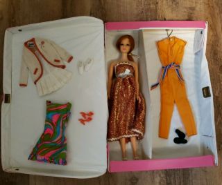 Mattel Barbie Doll - Long Red Hair Stacey Wth 3 Outfits & Shoes,  Accessories Case