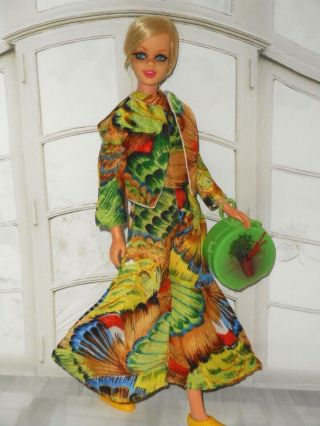 Vintage Barbie TWIGGY DOLL IN CLONE TROPICAL VACATION SET JUMPSUIT JACKET PURSE 2