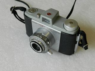Antique vintage Kodak Pony 828 camera with case bag (318) 3
