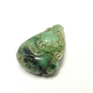 A697: Chinese Green Stone Carving Ware Personal Ornaments Or Netsuke.
