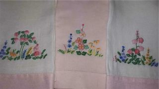 5 Stunning Vintage Hand Embroidered Appliqued Hand Towels 6