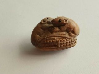 Vintage Signed Hand Carved Wooden Chinese Netsuke 2 Mice {rats} On A Sweet Corn