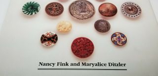 1994 Collector ' s Guide to Antique Vintage BUTTONS by Nancy Fink SIGNED BY AUTHOR 4