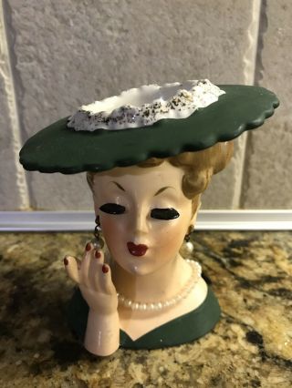 VTG NAPCO I Love LUCY HEAD VASE C3343 W/ FAUX STUD PEARL EARRINGS & NECKLACE 2