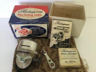 Vintage Fishing Reel Shakespeare 1797 Wonder Cast Box Spare Spool Spin Casting