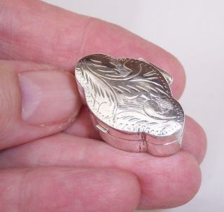 Vintage Solid Silver Miniature/tiny Pill Or Keepsake Box Pot Chased Engraving